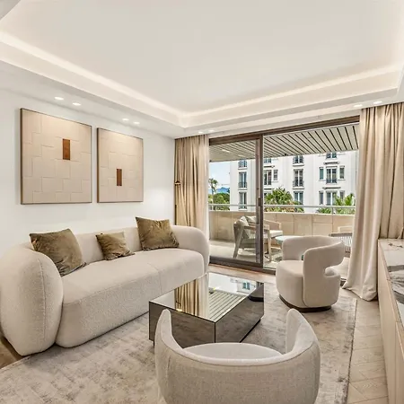 Apartamento Ref 2067 - Fully Renovated Near The Croisette For Rent *