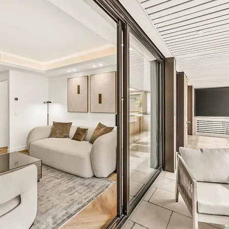 Ref 2067 - Fully Renovated Near The Croisette For Rent Cannes