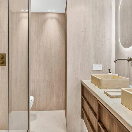 Apartman Ref 2067 - Fully Renovated Near The Croisette For Rent Cannes